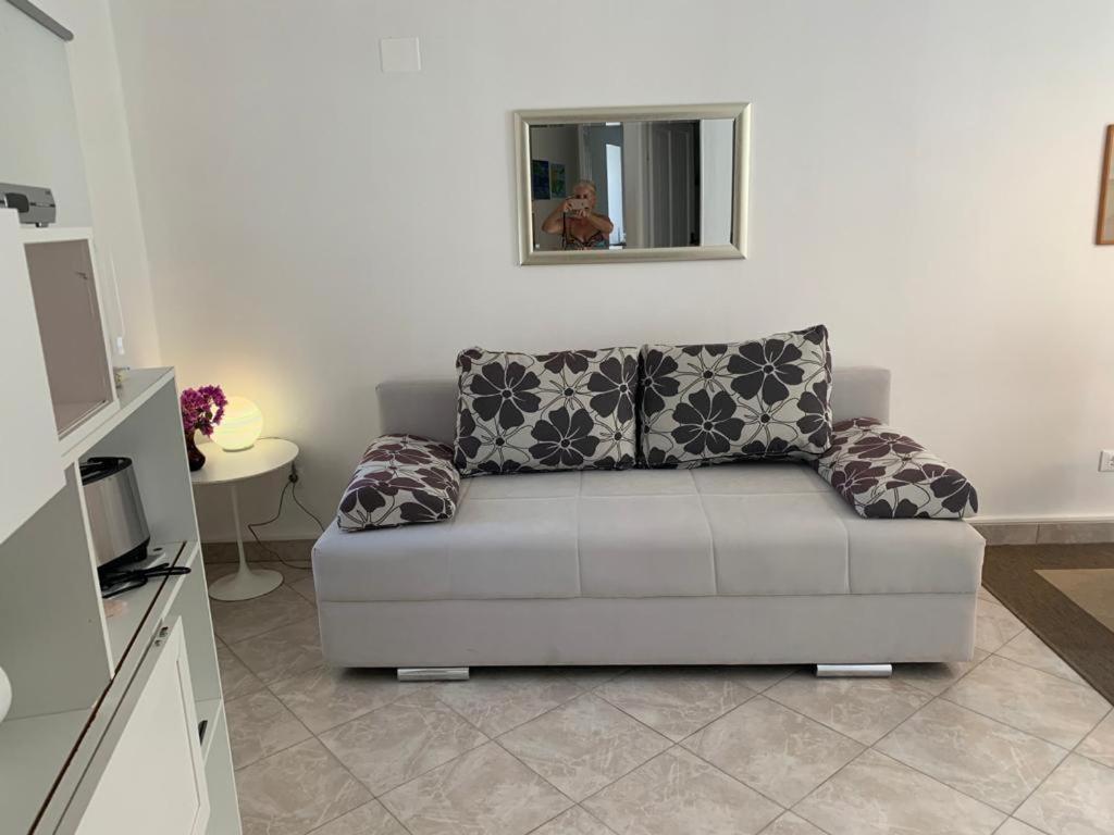 Mediterranes Ferienhaus M. Terrasse Veli Losinj Room photo